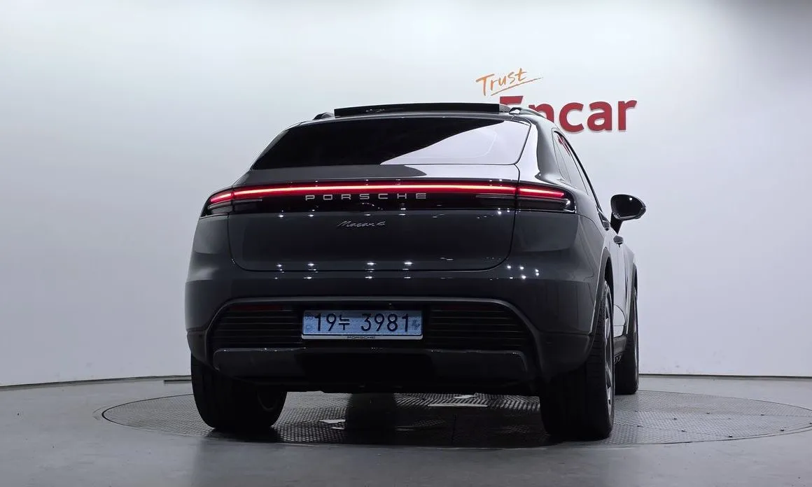 Porsche Macan 2025 из KR, фото 4
