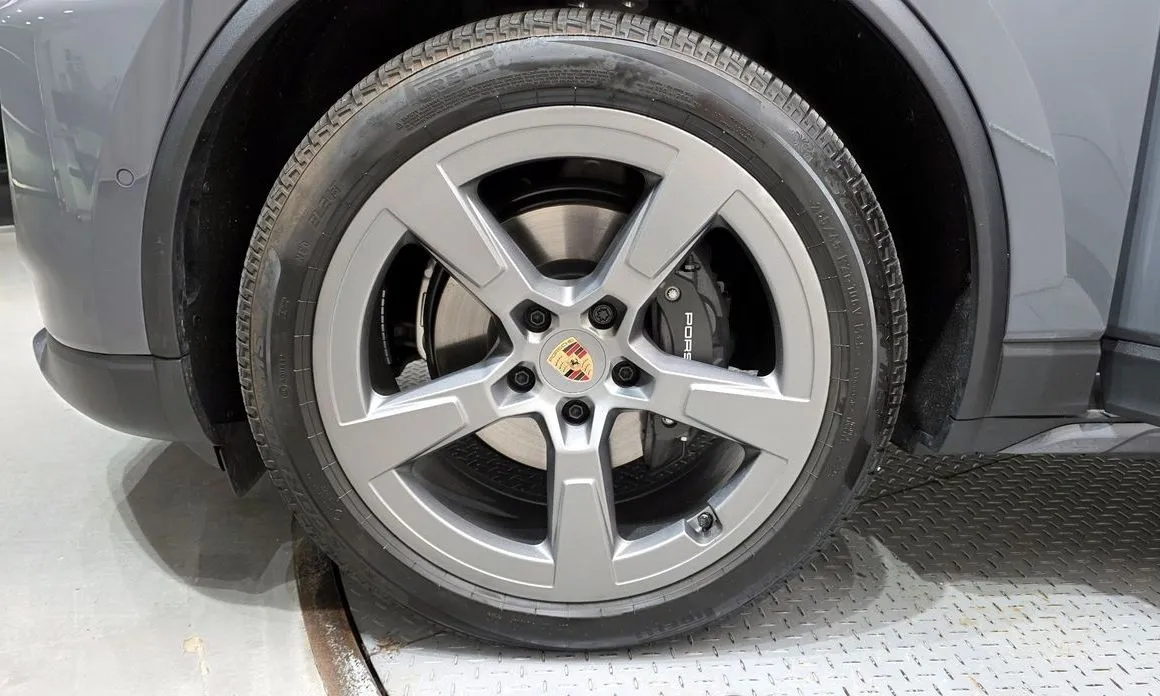 Porsche Macan 2025 из KR, фото 5