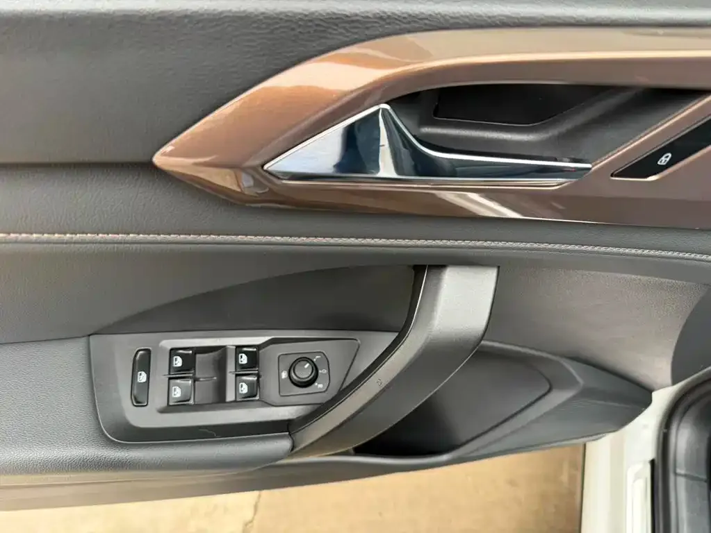 Volkswagen Tharu — фото 10