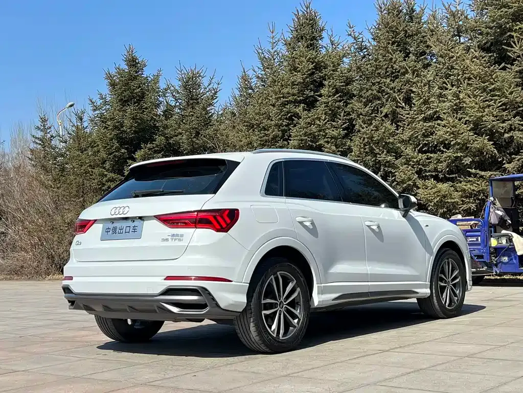 Audi Q3 — фото 5