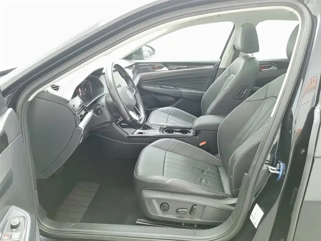 Volkswagen Passat — фото 7
