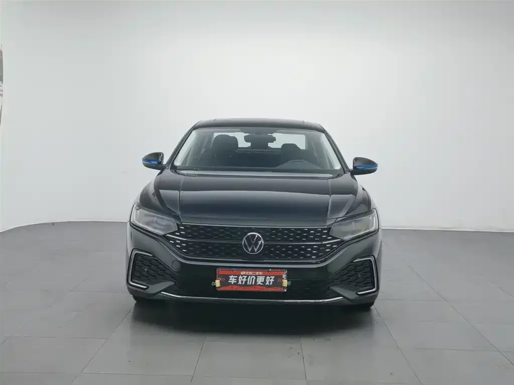 Volkswagen Passat — фото 4