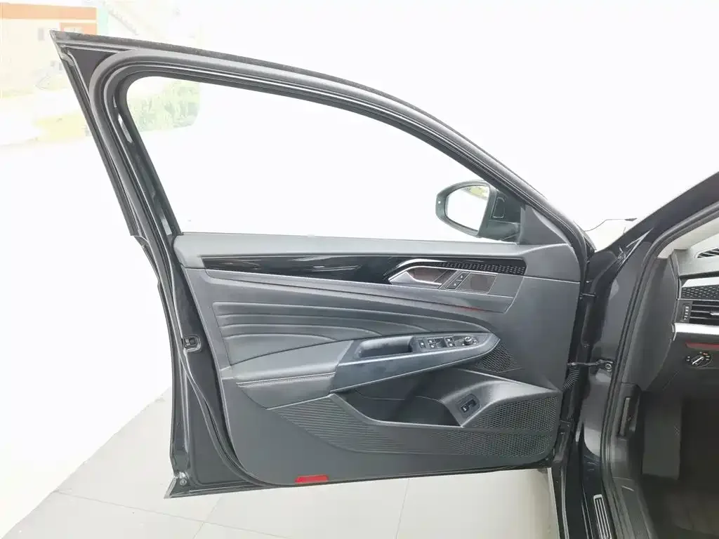 Volkswagen Passat — фото 9