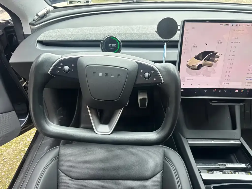 Tesla Model 3 — фото 7