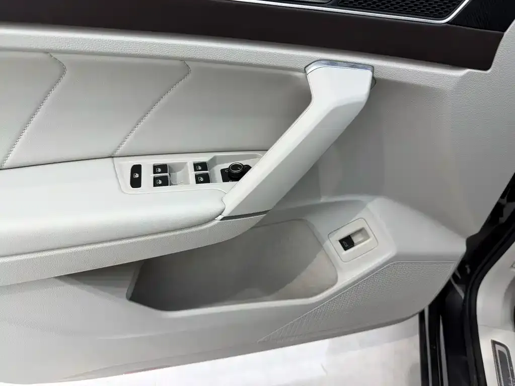 Volkswagen Tayron 2023 из CN, фото 2