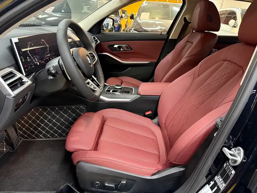 BMW 3 Series 2024 из CN, фото 8