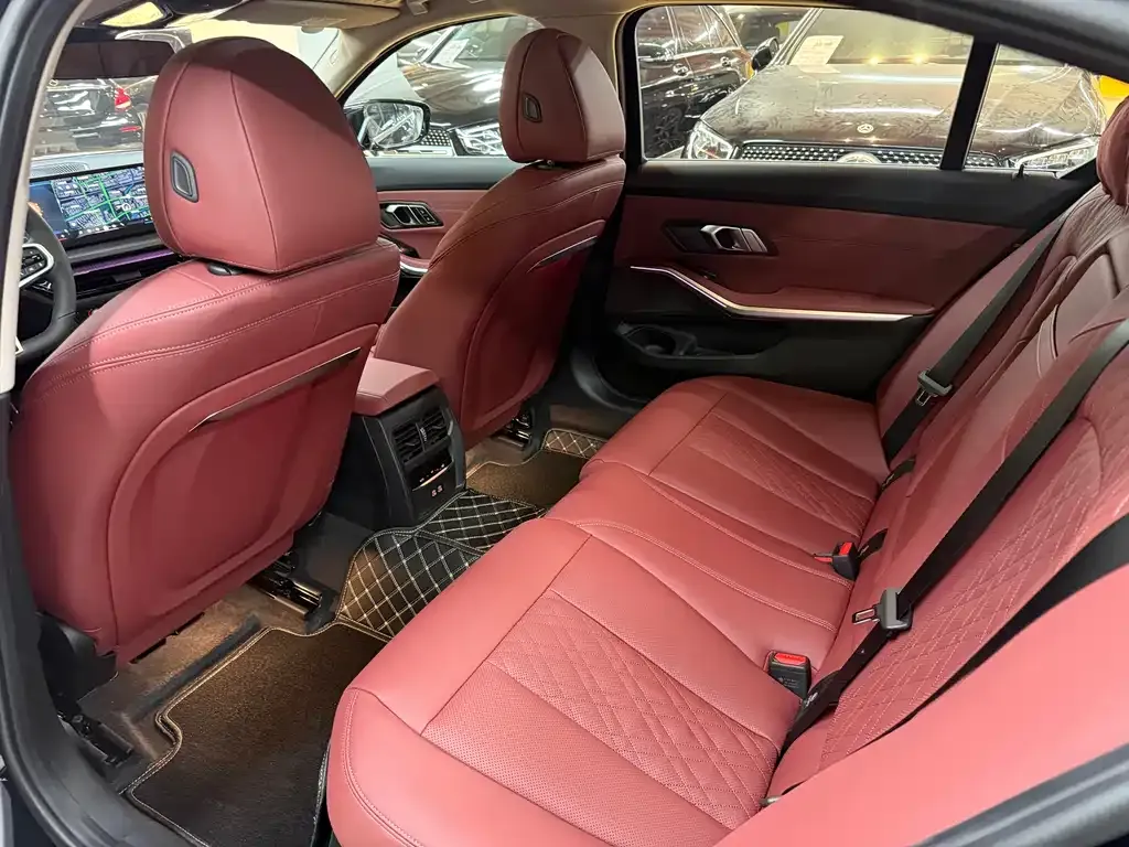 BMW 3 Series 2024 из CN, фото 5