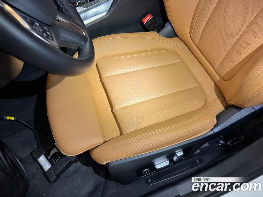 BMW 3-Series 2023 из KR, фото 8