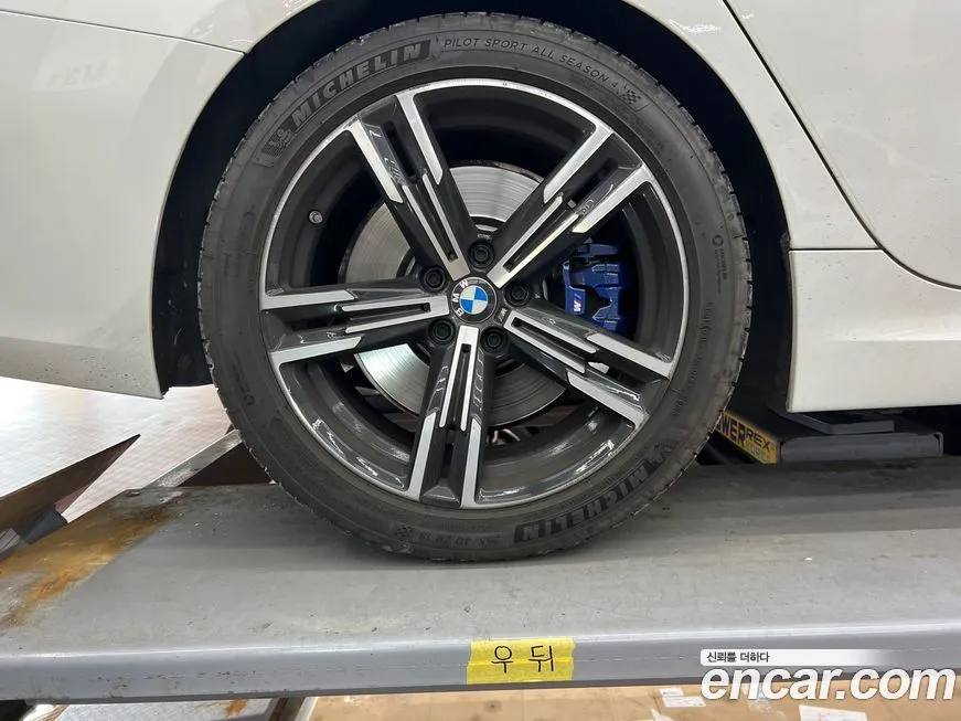 BMW 3-Series 2023 из KR, фото 6