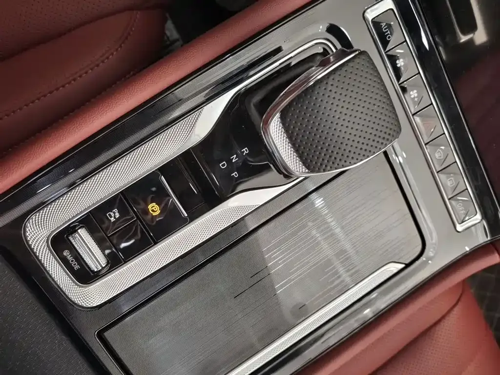 Hongqi H5 PHEV 2026 из CN, фото 8