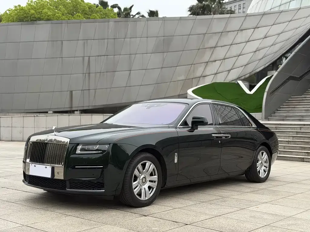 Rolls-Royce Ghost — фото 1