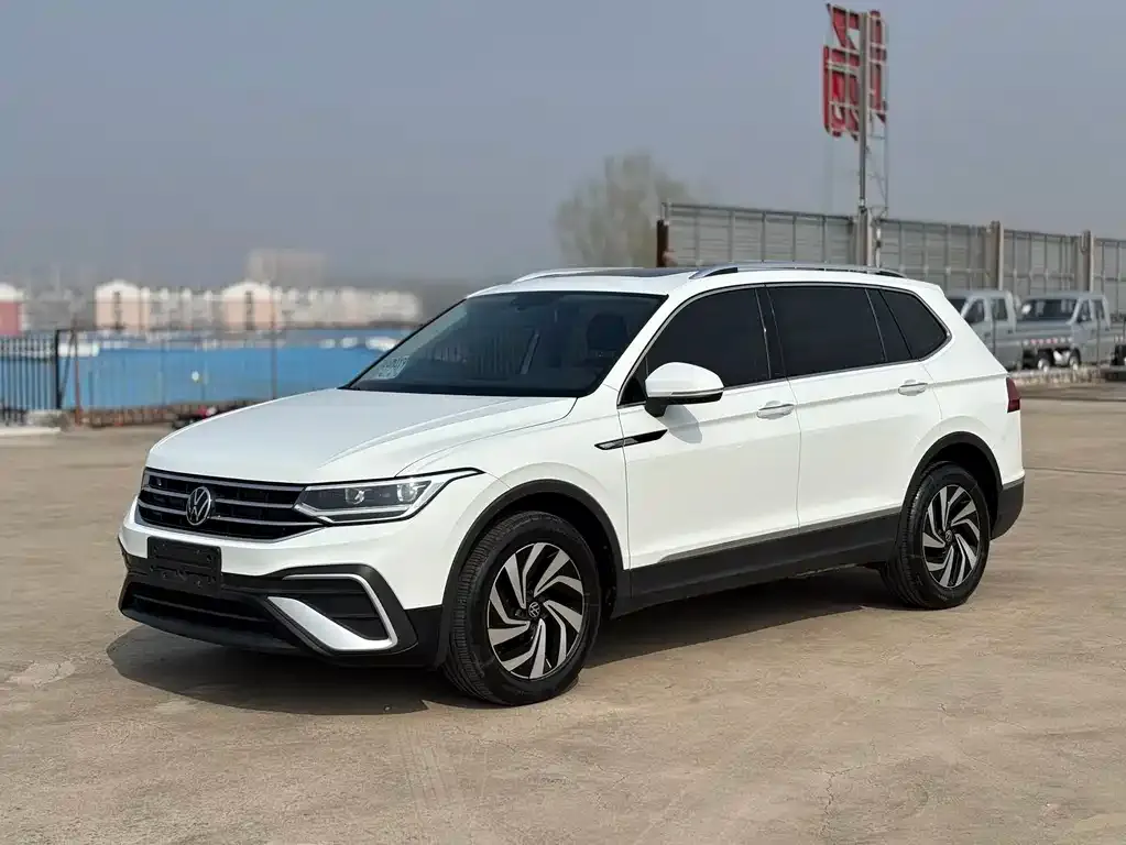 Volkswagen Tiguan L 2023 из CN, фото 1
