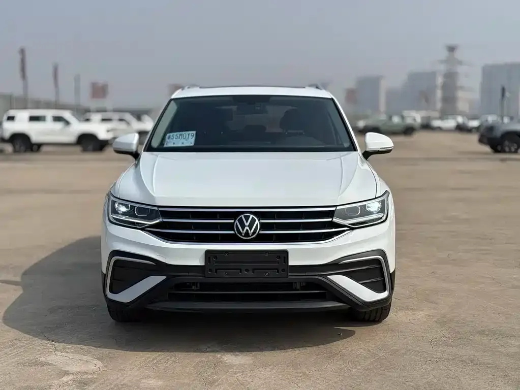 Volkswagen Tiguan L 2023 из CN, фото 6