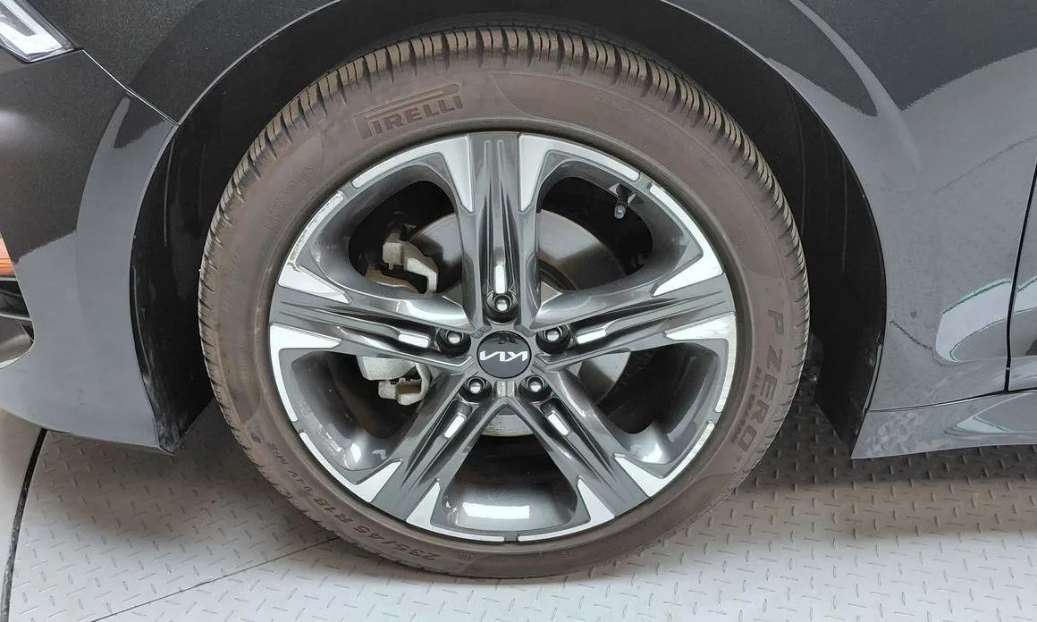 Kia K5 2023 из KR, фото 5