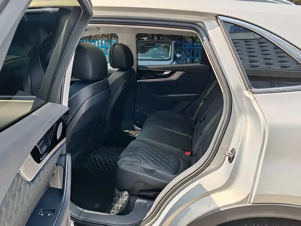 Hongqi HS5 2021 из CN, фото 3