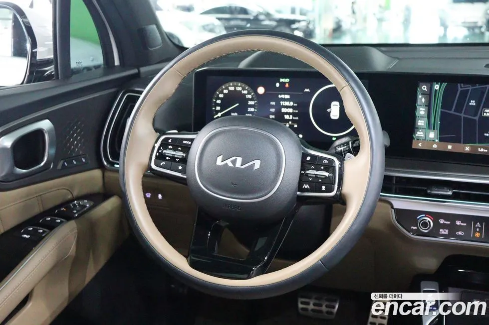 Kia Sorento — фото 9