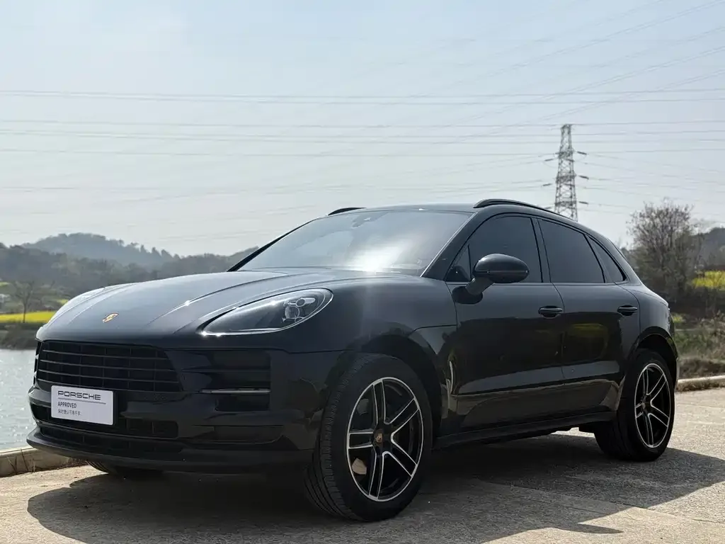 Porsche Macan — фото 1