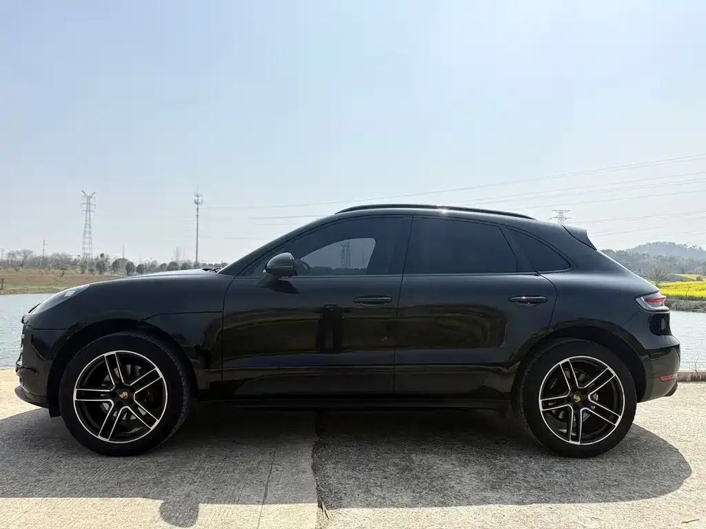 Porsche Macan — фото 3