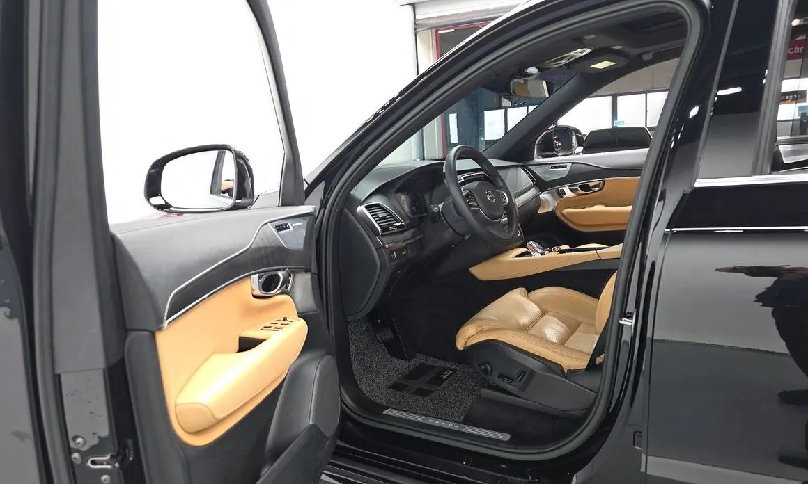 Volvo XC90 2022 из KR, фото 7