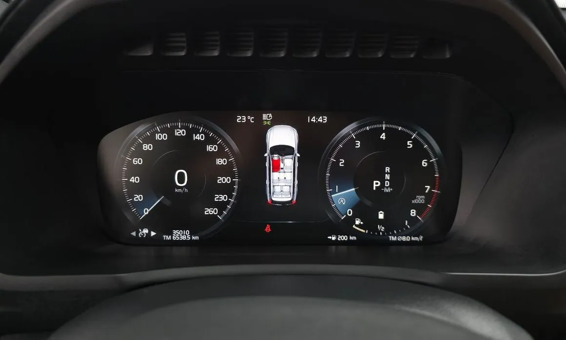 Volvo XC90 2022 из KR, фото 8