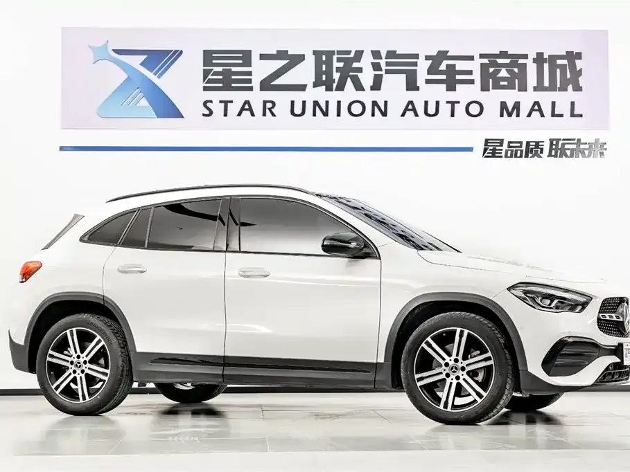 Mercedes-Benz GLA — фото 6