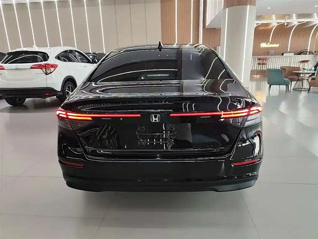 Honda Accord — фото 2