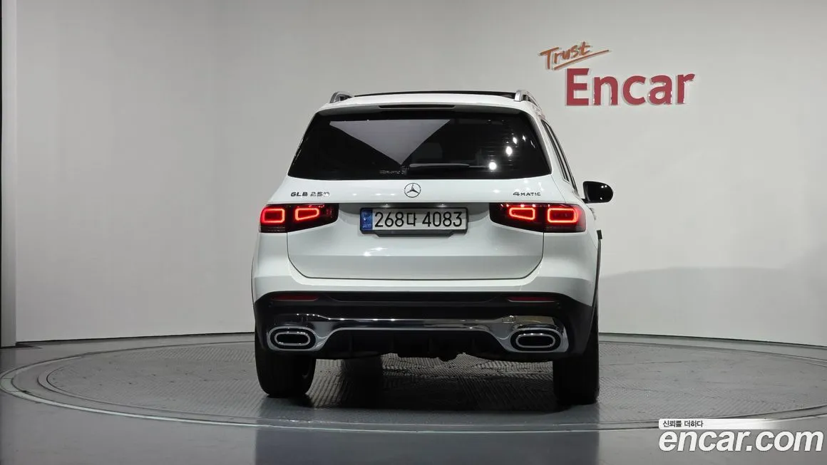 Mercedes-Benz GLB-Class — фото 2