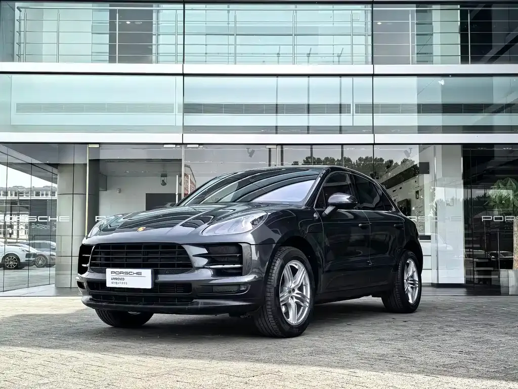 Porsche Macan — фото 1