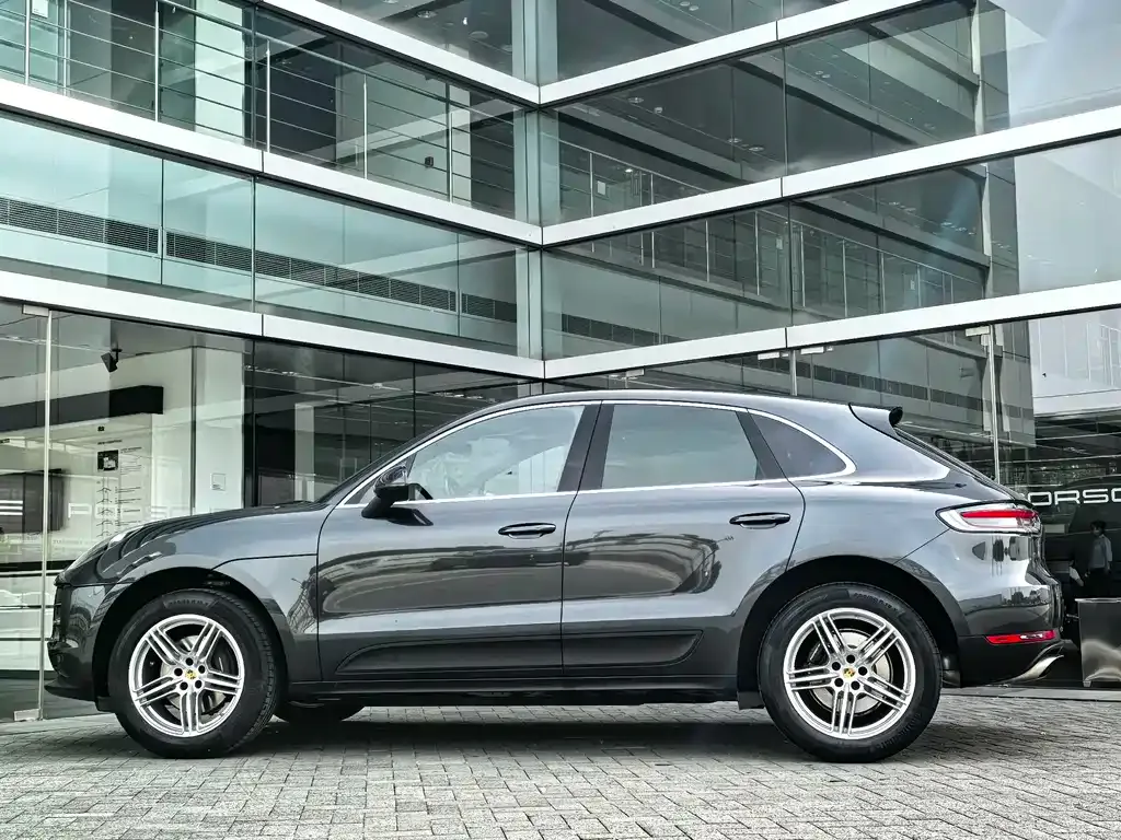 Porsche Macan — фото 4
