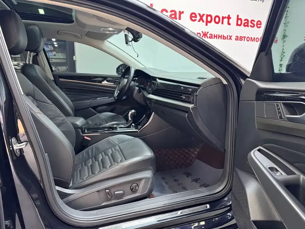 Volkswagen Passat 2021 из CN, фото 8