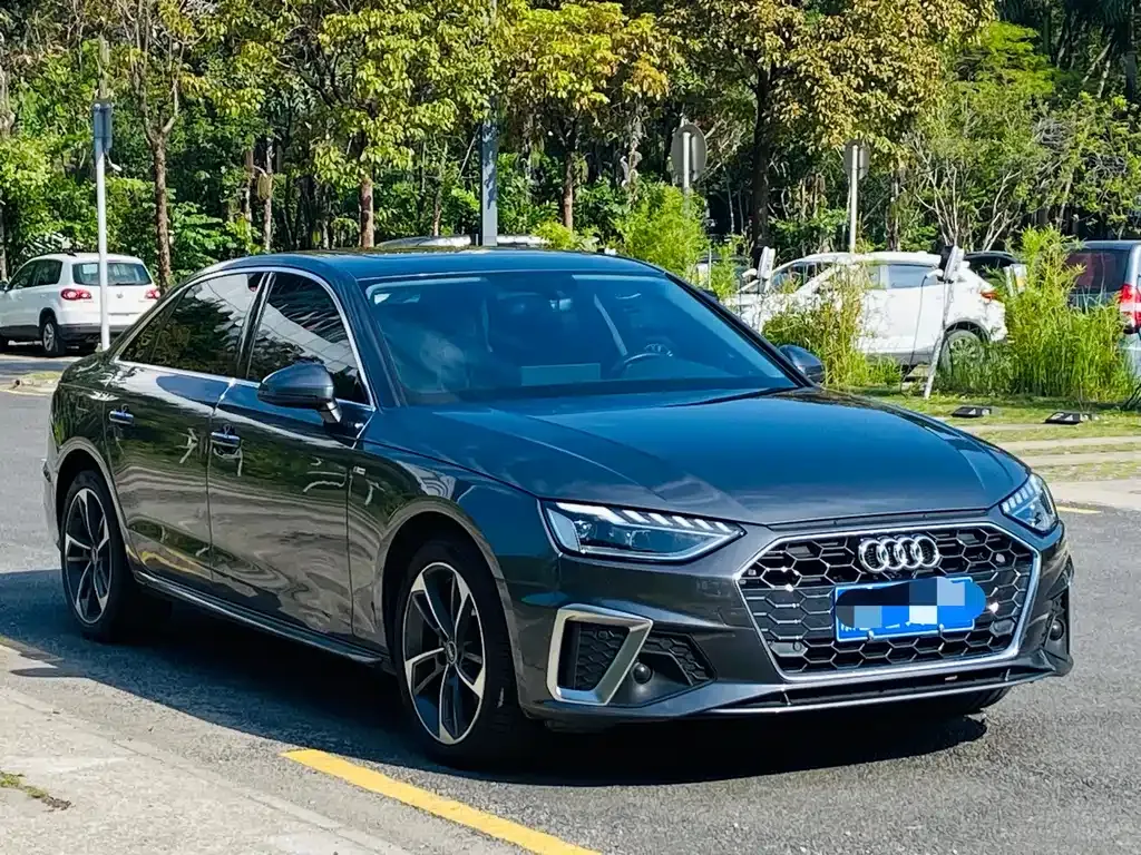 Audi A4L 2022 из CN, фото 10