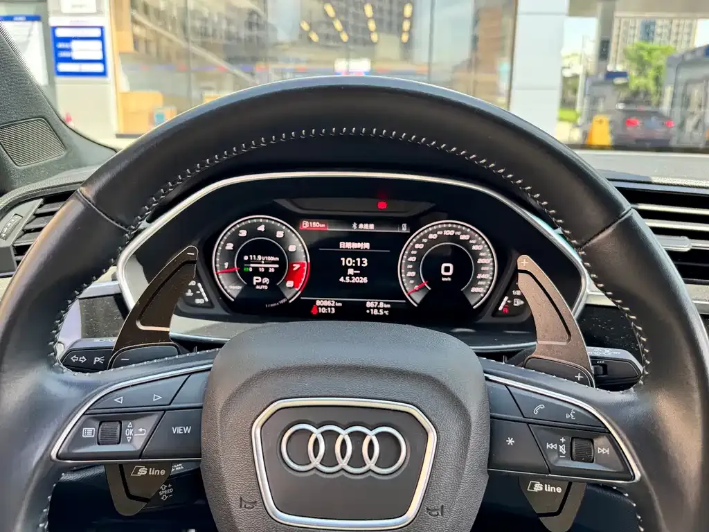 Audi Q3 — фото 5