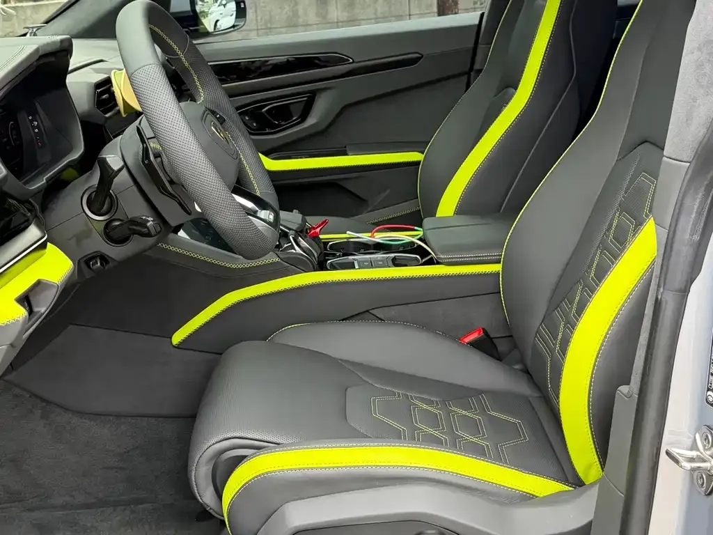 Lamborghini Urus SE 2025 из CN, фото 2