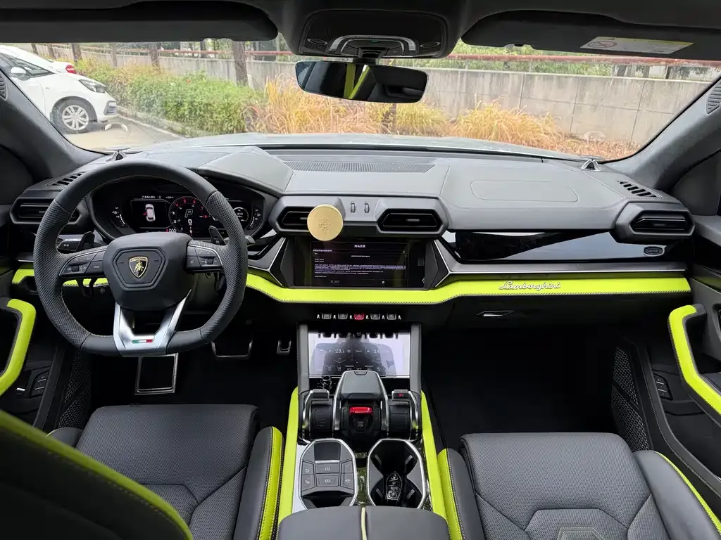 Lamborghini Urus SE 2025 из CN, фото 7