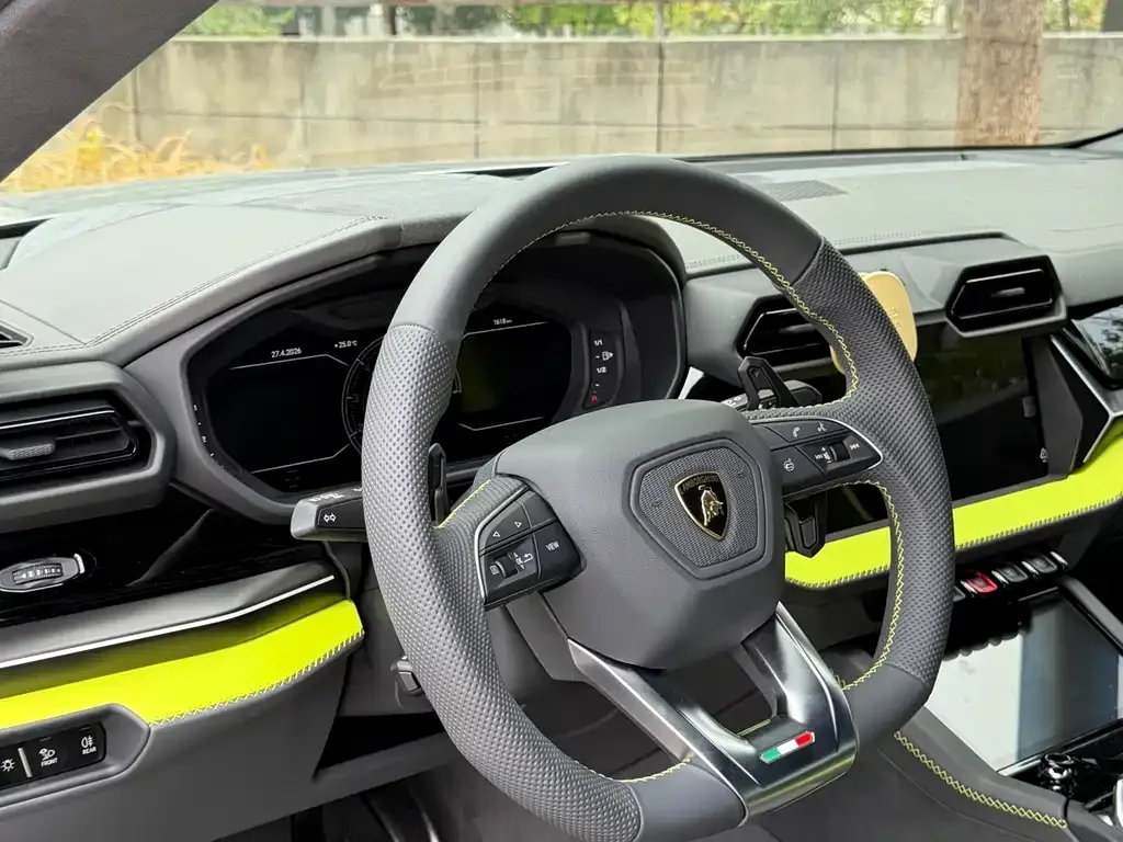 Lamborghini Urus SE 2025 из CN, фото 8