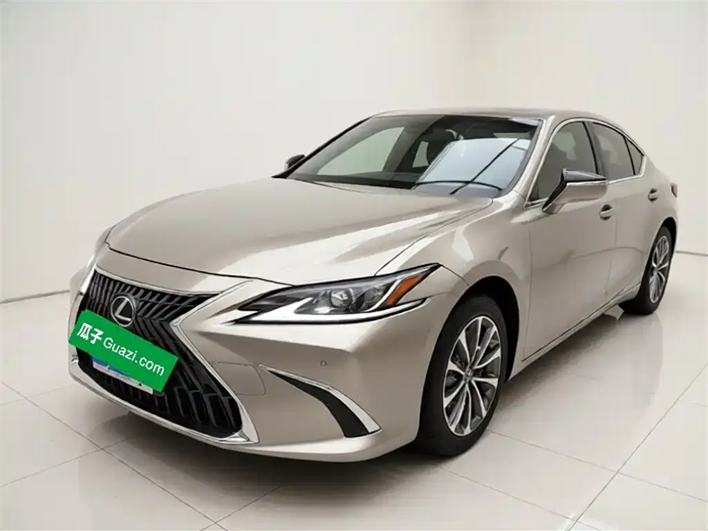 Lexus ES 2023 из CN, фото 1