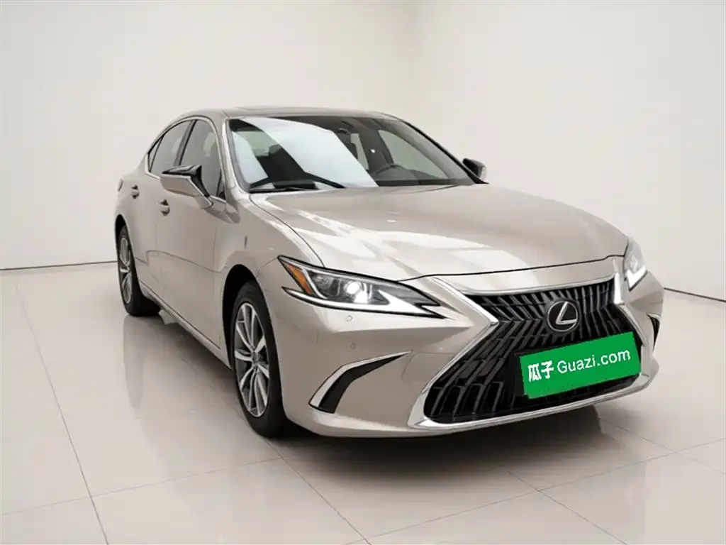Lexus ES 2023 из CN, фото 5