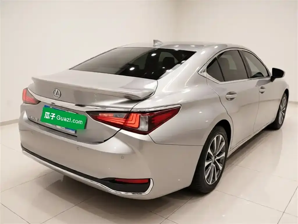 Lexus ES 2023 из CN, фото 8