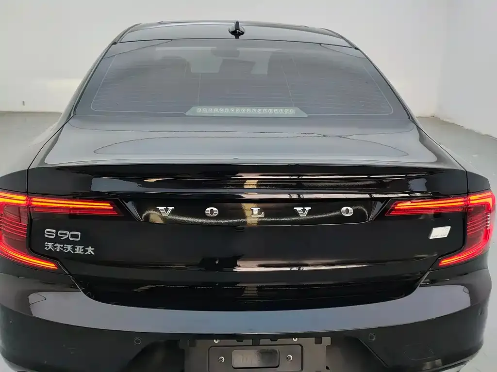 Volvo S90 — фото 2