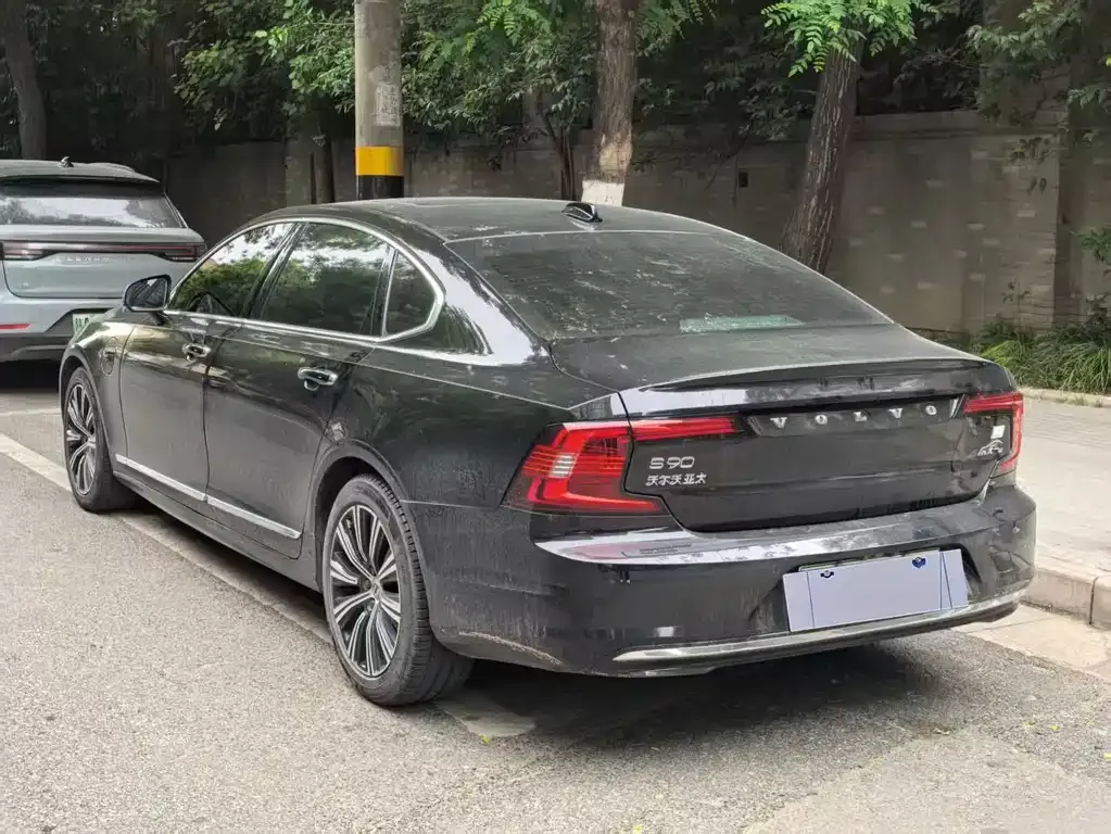 Volvo S90 — фото 8