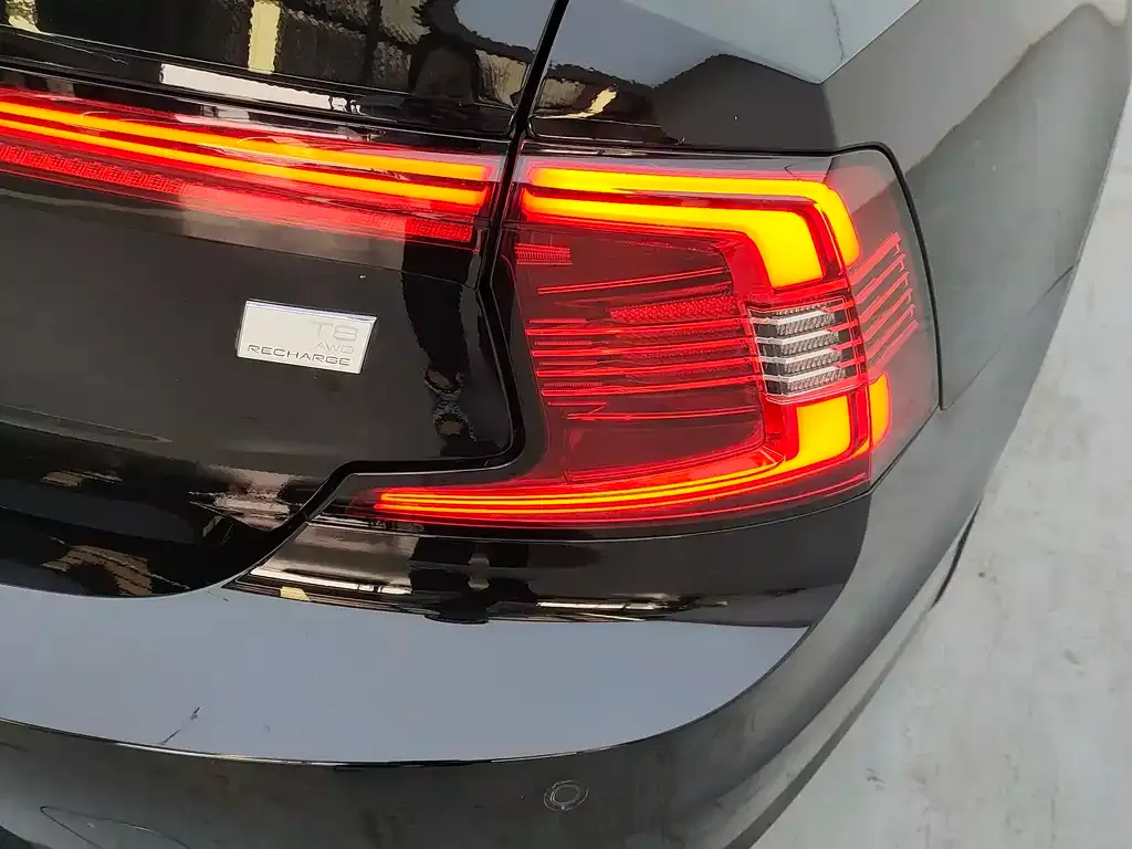 Volvo S90 — фото 10
