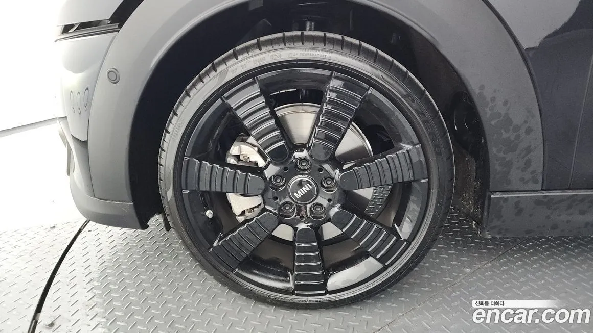 Mini Cooper 2023 из KR, фото 8
