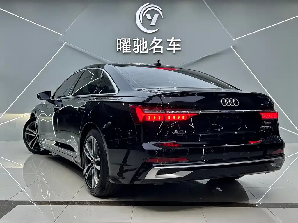 Audi A6L 2023 из CN, фото 10