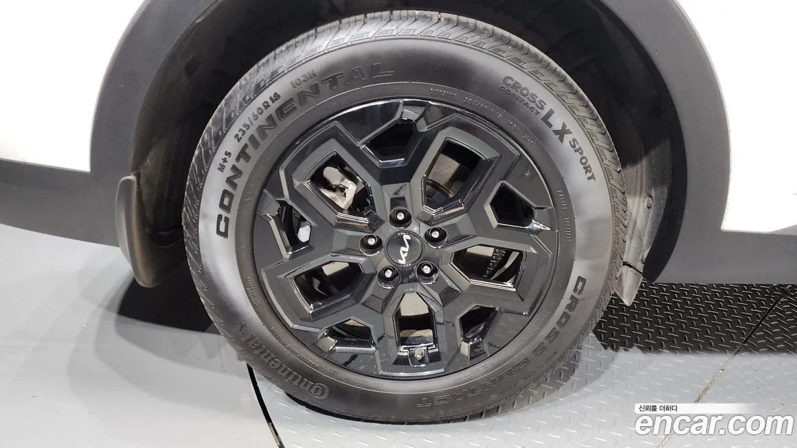Kia Sorento — фото 6