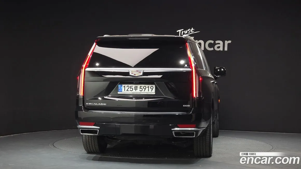 Cadillac Escalade 2022 из KR, фото 9