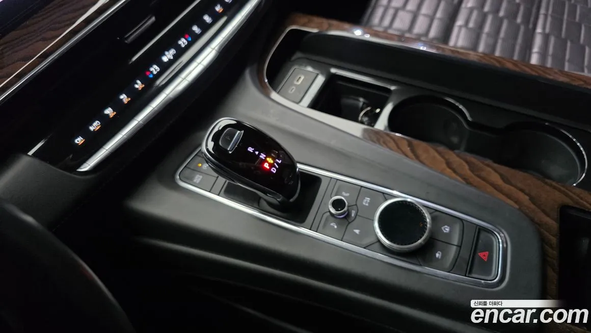 Cadillac Escalade 2022 из KR, фото 3