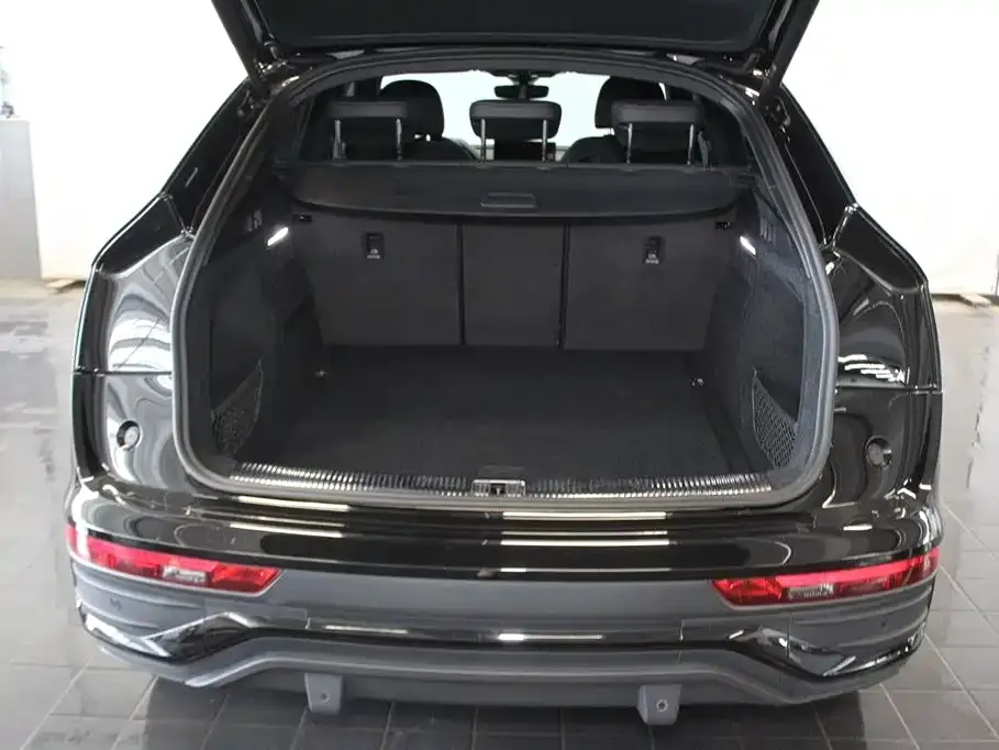 Audi Q5L Sportback — фото 4