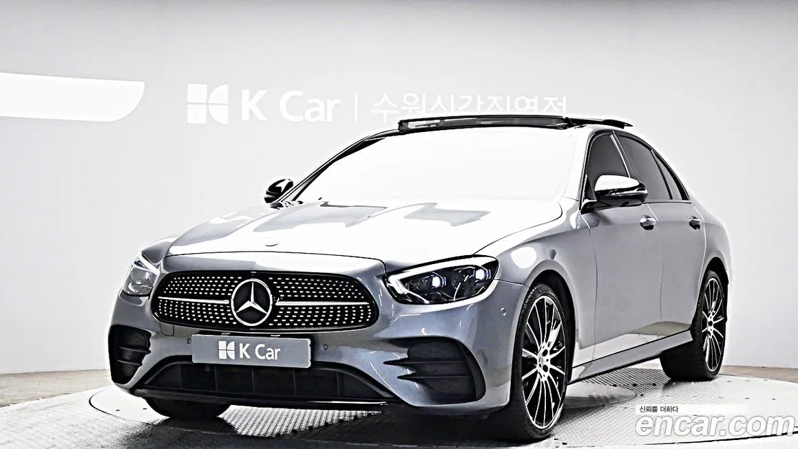 Mercedes-Benz E-Class — фото 1