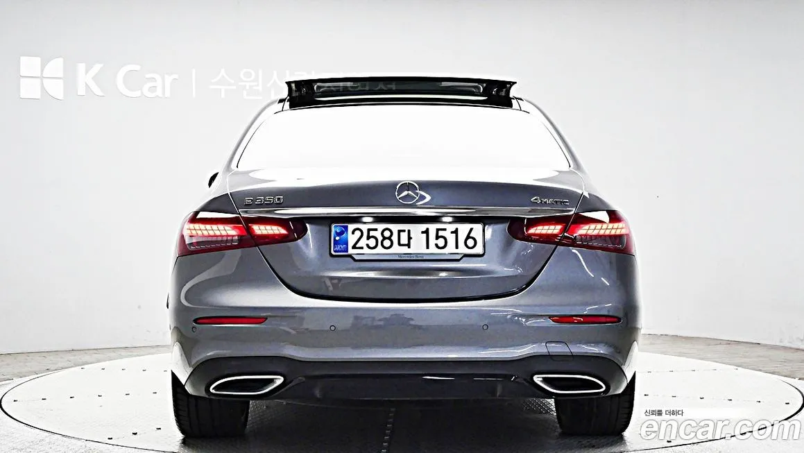 Mercedes-Benz E-Class — фото 6