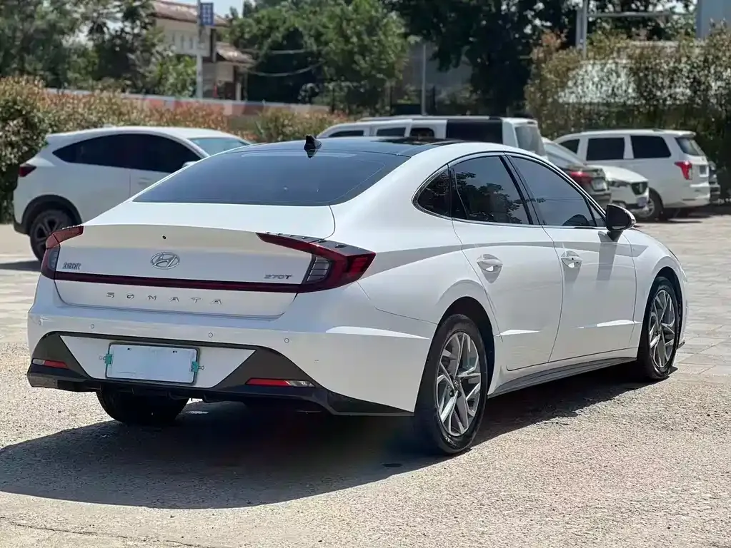 Hyundai Sonata 2022 из CN, фото 8
